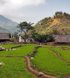 taphin village trekking