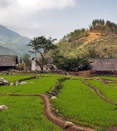 taphin village trekking