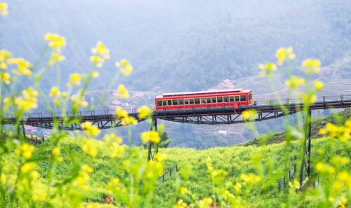 muong hoa funicular to cable car station